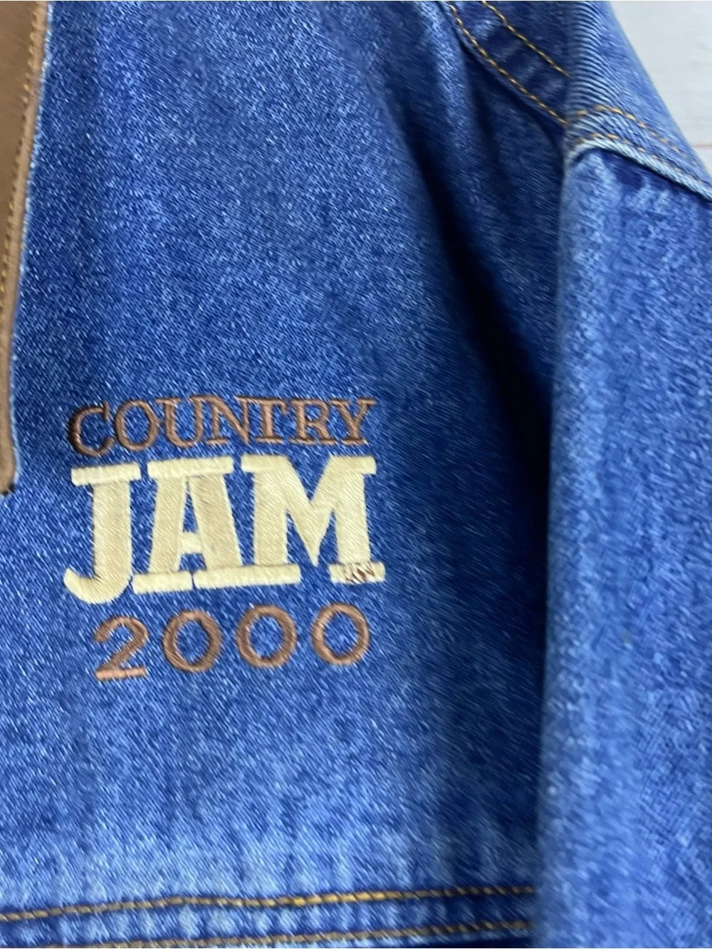 Vintage 2000 Country Jam USA Denim Jacket Mens XL Embroidered Western Music